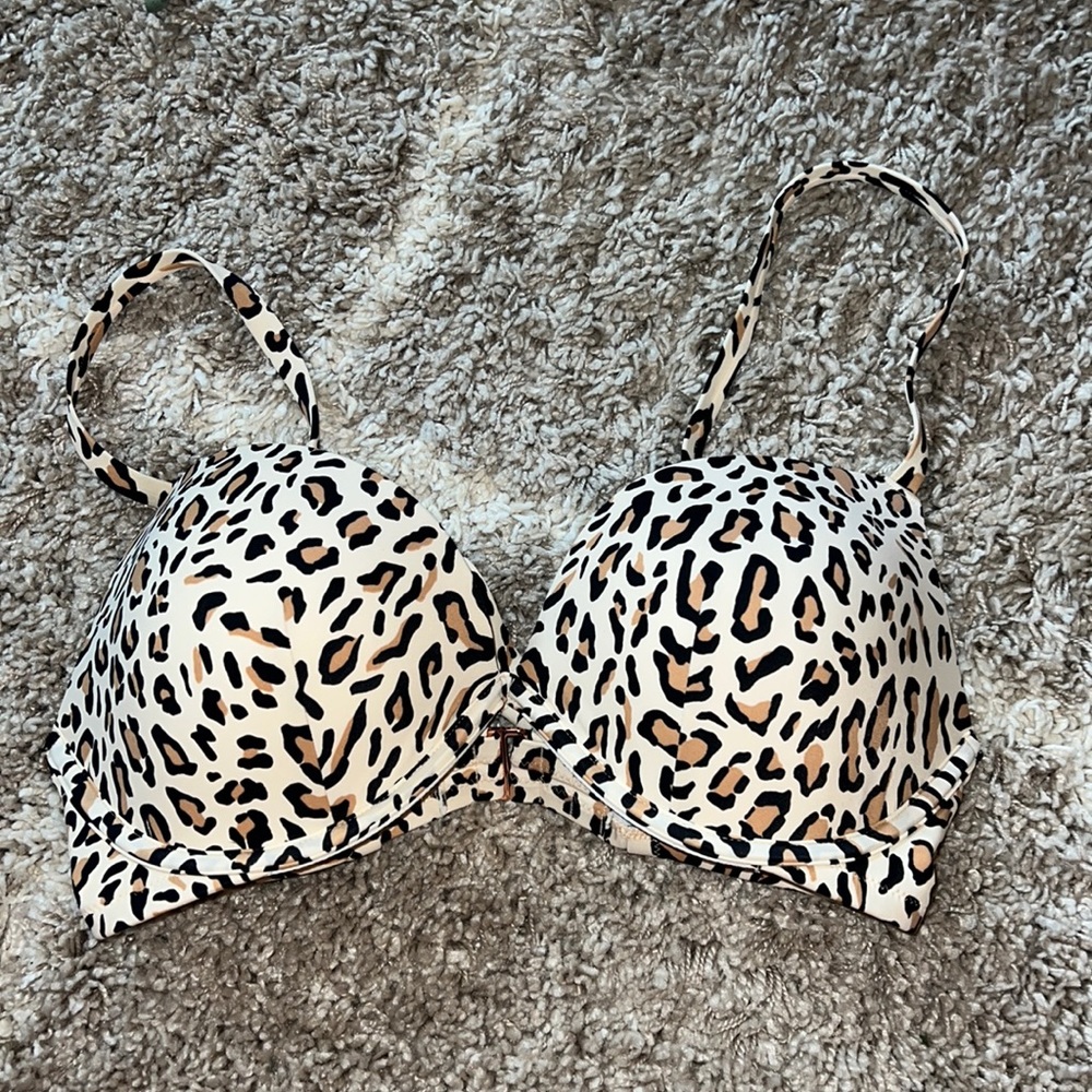 Women’s bathing suit top